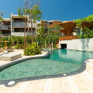 https://adora-tulum-getaway-residences.quintano-roohotels.com